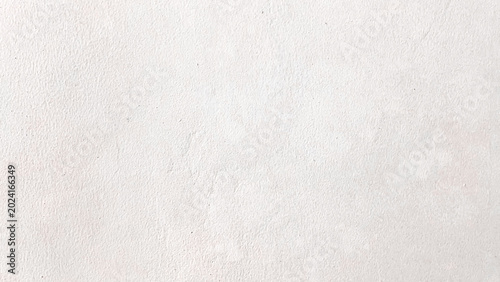 Bright white wall with soft grain and gentle edge fade. Light and minimal with a clean, open feel. Perfect for product mockups or modern design backgrounds.