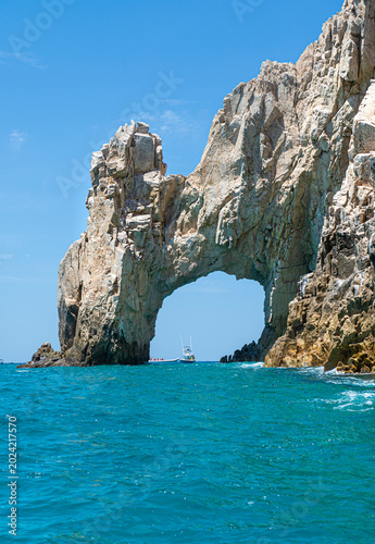 Cabo San Lucas Baja Califronia Sur, MEXICO, lugar turistico famoso en el sur de la peninsula. El famoso ARCO, vertical