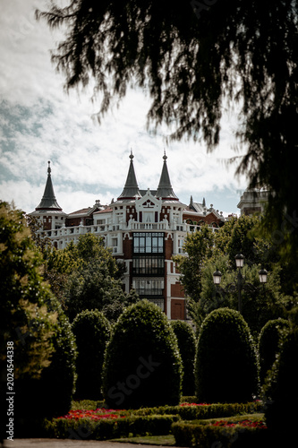 City buildings and architectural details / Edificios y detalles arquitectónicos