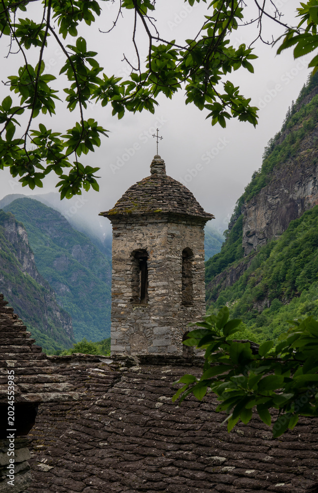 Fototapeta premium church in the mountains