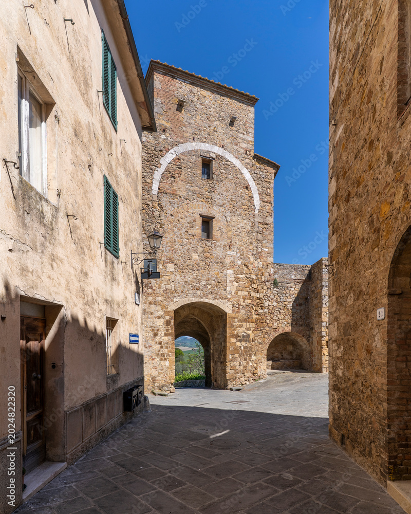 Naklejka premium The San Quirico d'Orcia Town street view in Tuscany, Italy