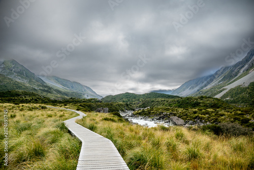 Obraz na plátně Hooker Valley Track in New Zealand with Mount Cook View