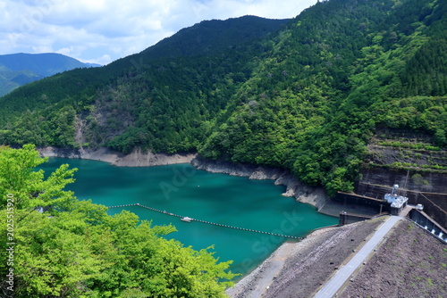 やなせダム　新緑の季節　高知県北川村