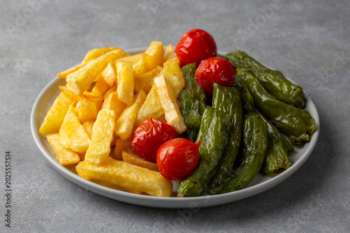 Traditional Turkish Mixed F...
