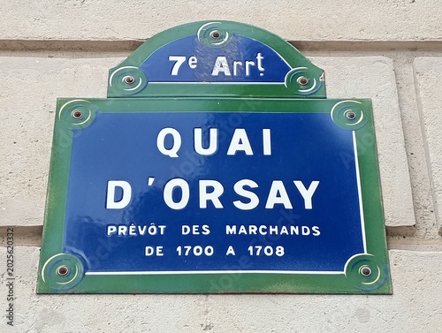  Une plaque à Paris 7e arrt Quai d'Orsay Prévôt des marchands de 1700 à 1708