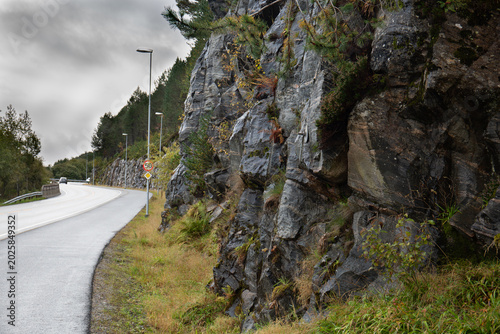 A road that disappears among the mountains