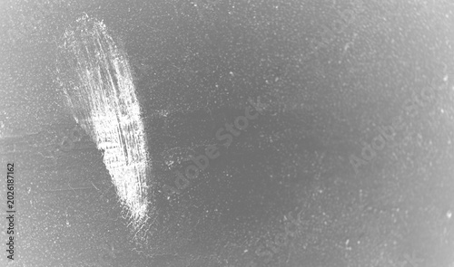 Photos Dark black grunge surface texture with white chalk streak brushstroke mark