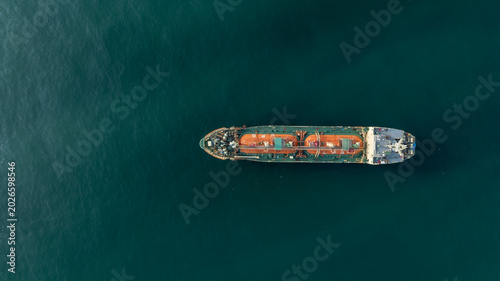 Cuadro en lienzo Drone shot of oil tanker vessel, energy and logistics concept.