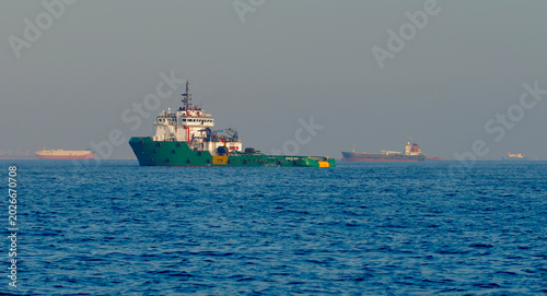 A tug boat in the waiting