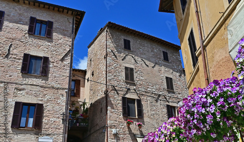 Spello, case, palazzi, vicoli e scorci del centro storico, Umbria, Italia