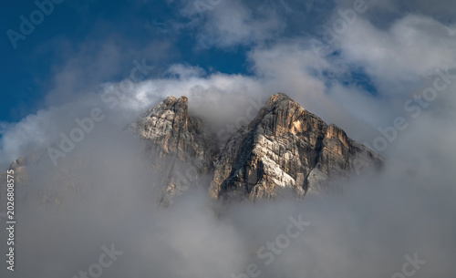 Schilderij op canvas Panorama of Boite Valley with Monte Antelao, the highest mountain in the eastern Dolomites in northeastern Italy, southeast of the town of Cortina d'Ampezzo, in the region of Cadore, Italy