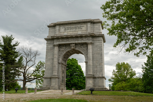 Schilderij op canvas Stone National Memorial Arch at Valley Forge National Historical Park, commemorating the Continental Army’s winter encampment during the American Revolution