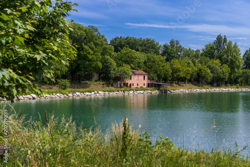 casetta sul lago 