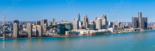 Fotografie Downtown Detroit Michigan Skyline during the day in Spring