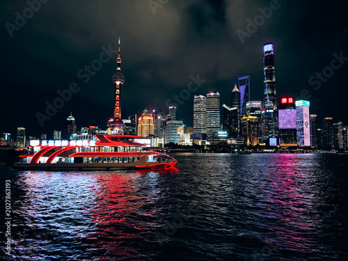 Photography shanghai at night