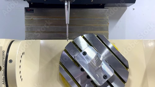 5 Axis CNC milling machine precision manufacturing process, metalworking industry.