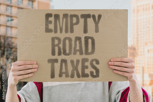 Fotografía "Empty Road Taxes" Decline does not pause the bills