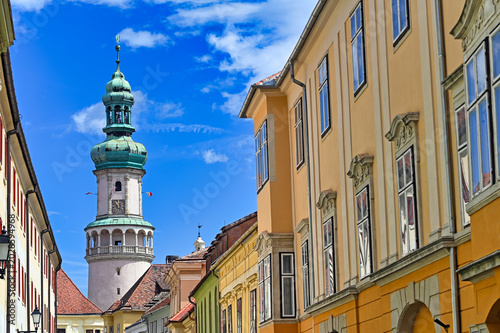 Foto Firewatch Tower or Tuztorony, Symbol of Sopron Hungary with Old Town Street