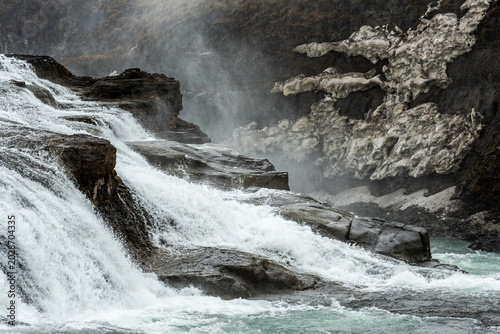 Quadro su tela Gullfoss, a massive and iconic waterfall located in the canyon of the Hvítá Rive