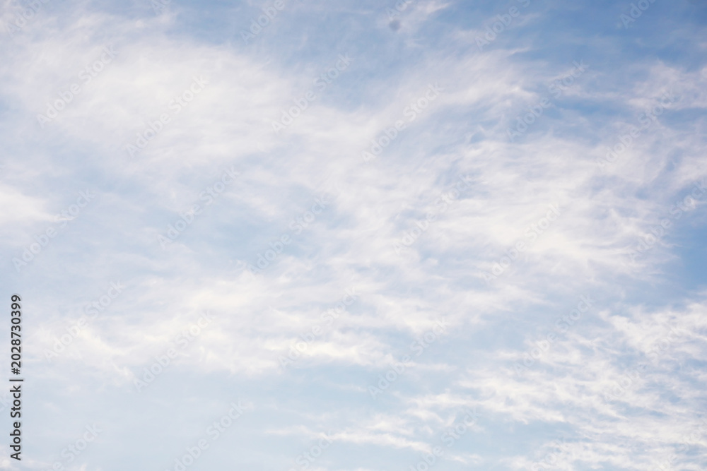 Fototapeta premium Sky landscape with clouds in pastel colors