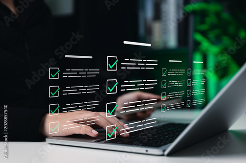 Quadro su tela Online assessment and survey concept