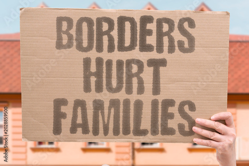 Принти на полотні "Borders Hurt Families" Families split at walls