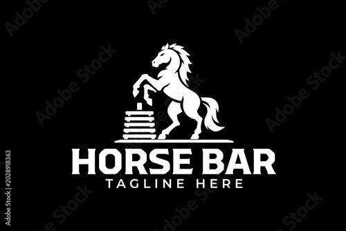 Canvastavla Horse standing with stacked weight plates modern logo design for fitness