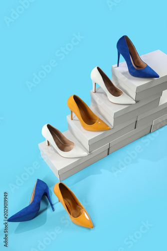 Cardboard boxes with high h...
