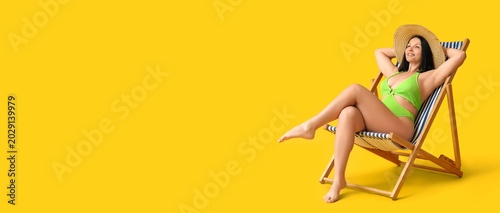 Beautiful young woman in st...
