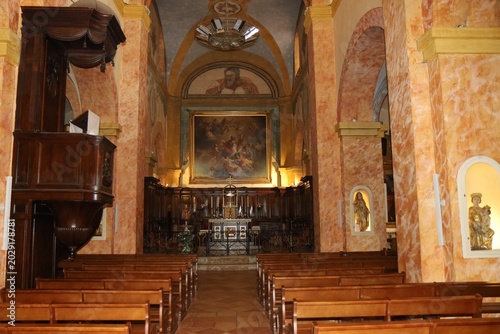 Eglise Saint Trophyme, église de style roman, ville de  Bormes les Mimosas, département du Var, France