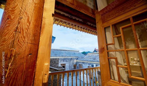 Canvastavla Retro-style guesthouse rooms redesigned in a modern Chinese style