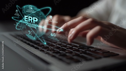 Foto ERP platform visual showing centralized system for enterprise resource planning, improving integration, data flow, business efficiency, finance, inventory, and human resources