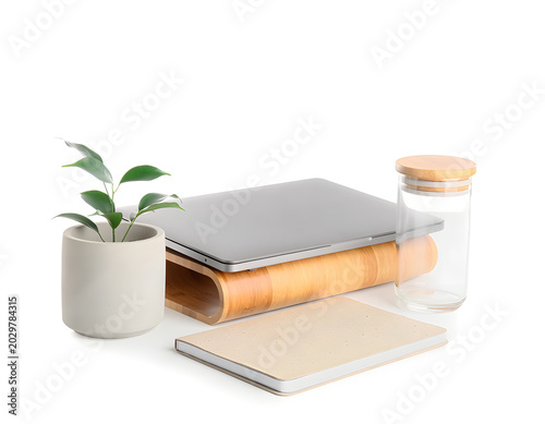 Minimalistisches nachhaltiges Home-Office-Setup