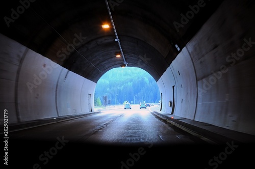 Bild auf Leinwand Austrian mountain road