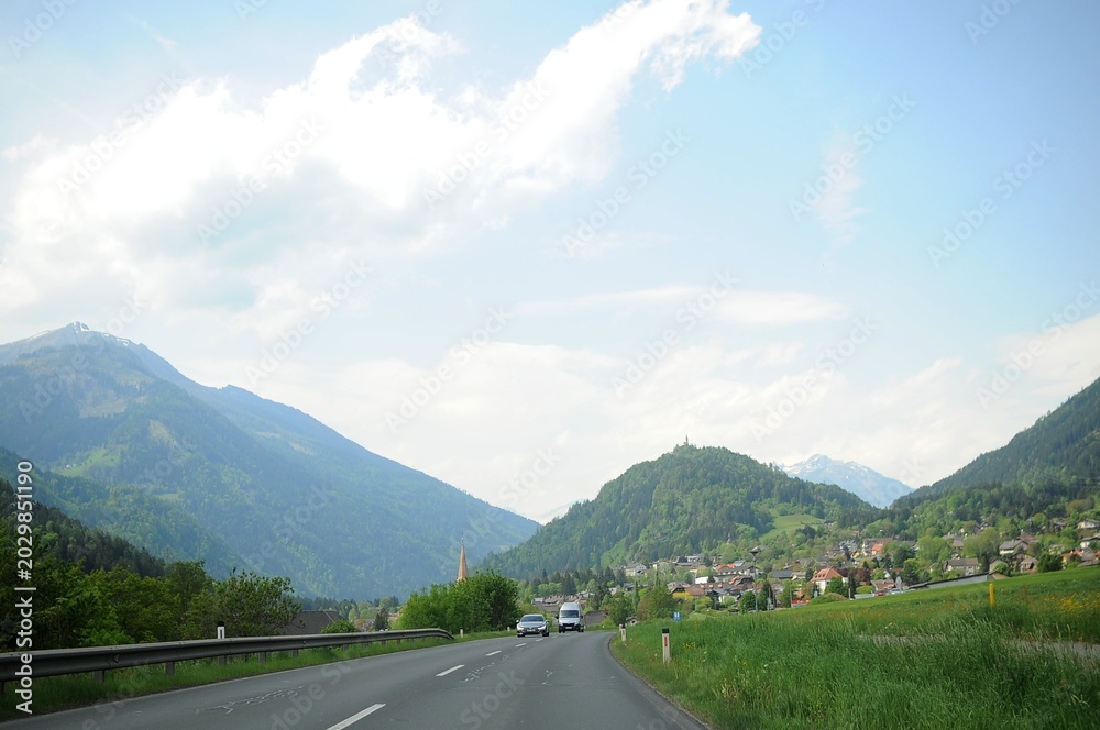 Fototapeta premium Austrian mountain road