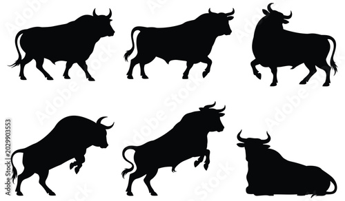 Cuadro en lienzo Bull silhouettes in various poses silhouette