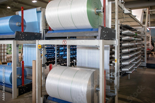 Industrial production of nylon fibers for sack manufacturing