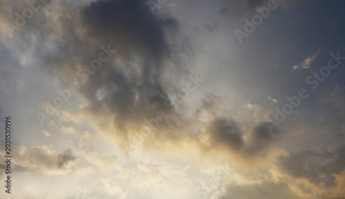 sky background, yellow clouds in the afternoon, beautiful cumulus clouds