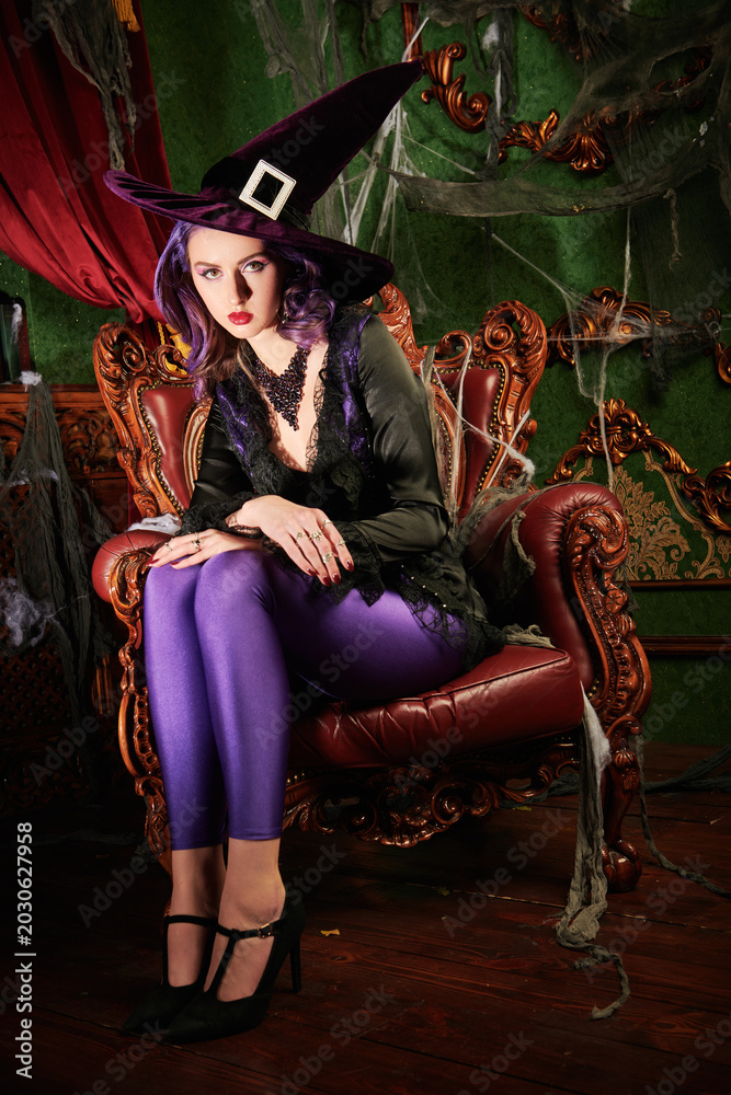 Obraz premium Gothic Throne Spell