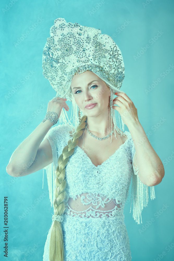 Fototapeta premium Frosted Slavic Elegance