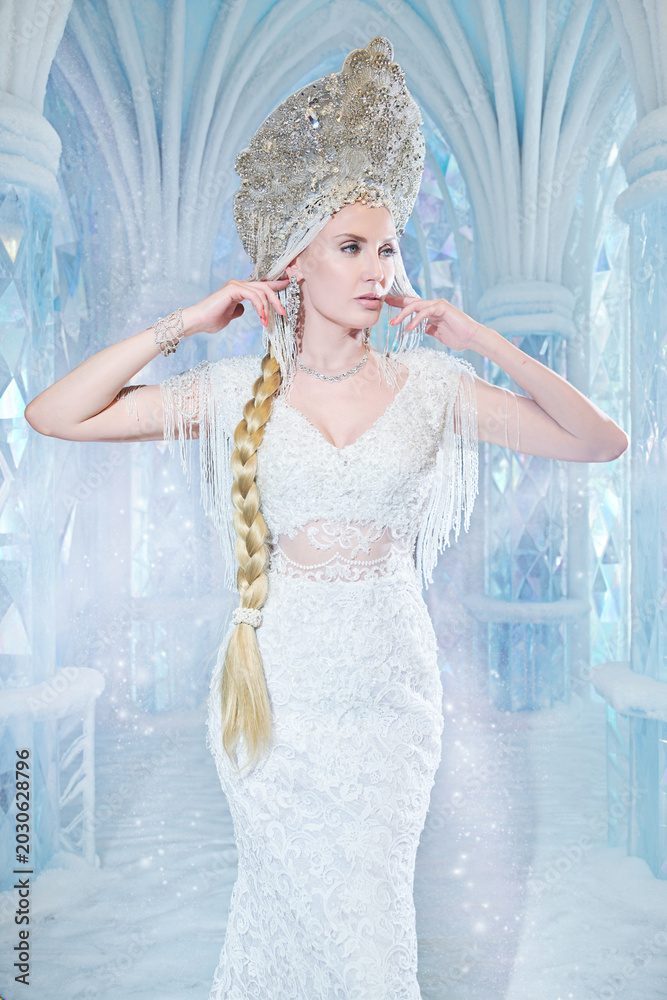 Fototapeta premium Ice Palace Elegance