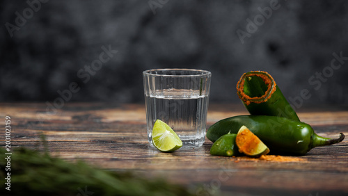 MEZCAL Y TEQUILA BEBIDAS Y COCTELES