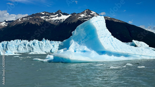 Perito Moreno Glacier — Majestic Ice Wonderland in Patagonia
