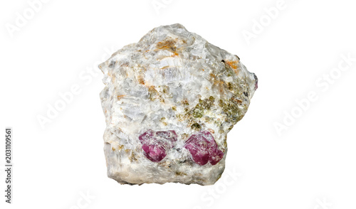 Φωτογραφία Natural ruby gemstone crystals showcase vibrant red corundum stones with raw mineral texture, perfect for luxury jewelry designs and precious gem collections