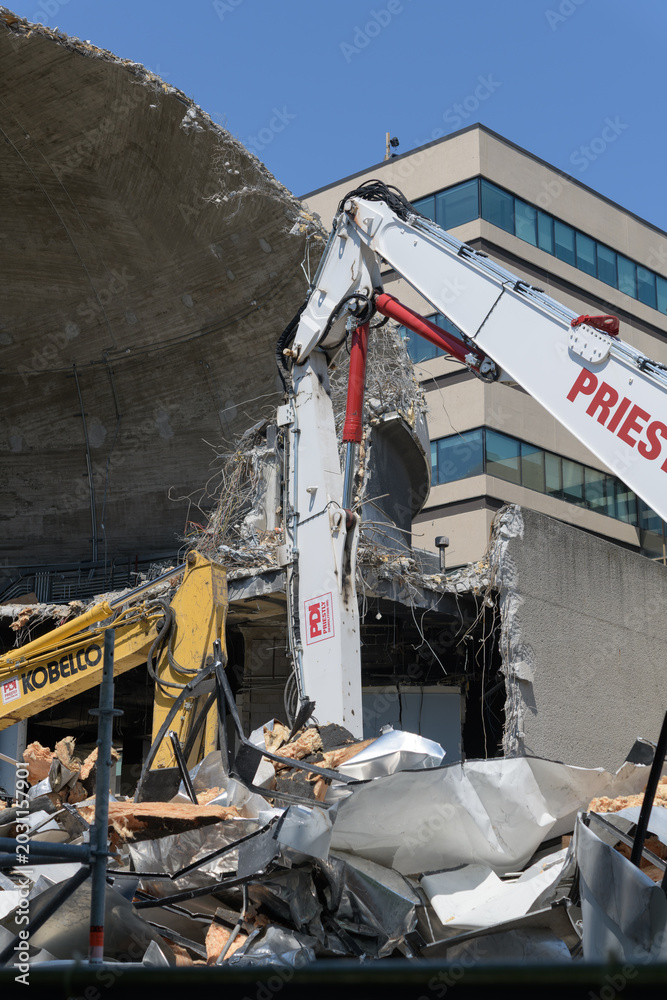 Naklejka premium McLaughlin Planetarium dome actively being smashed to rubble by Priestly heavy machinery, located at 90 Queen's Park, Toronto