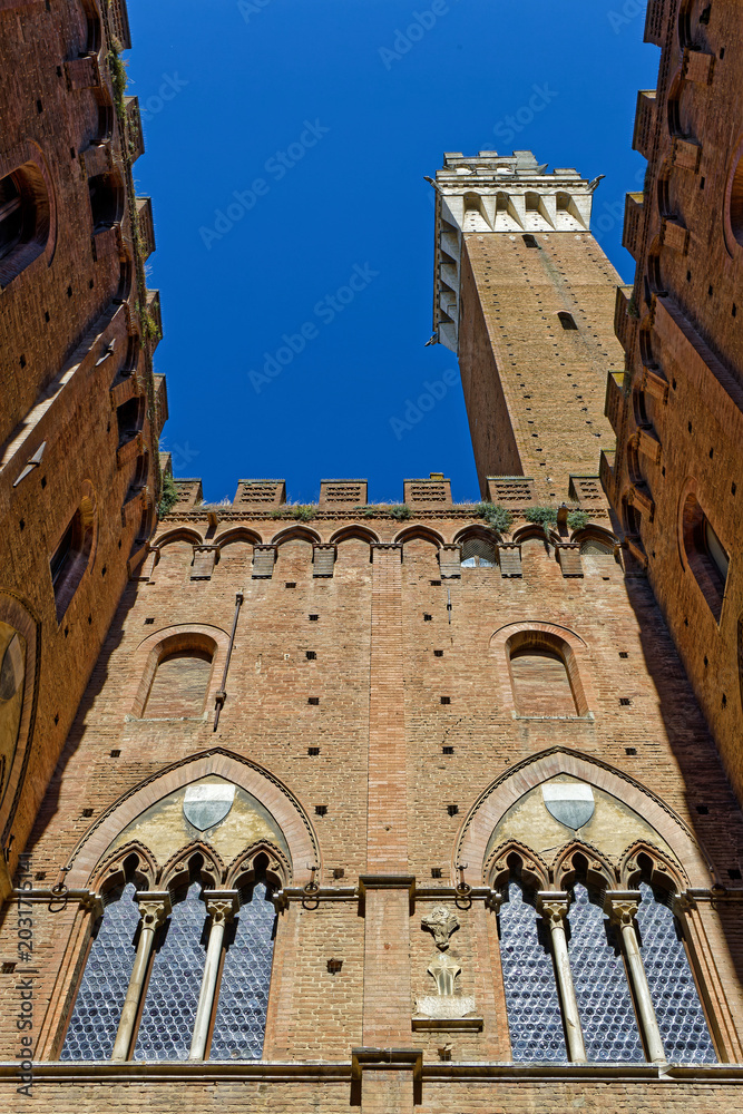 Naklejka premium Inside Palazzo Pubblico and Torre del Mangia