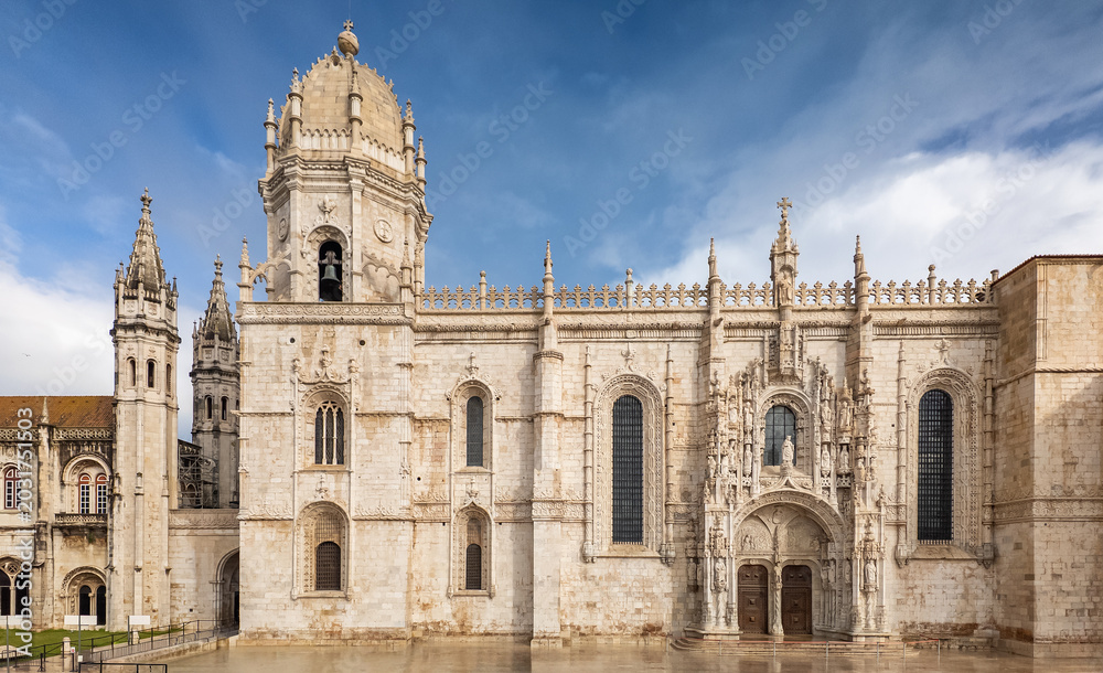 Fototapeta premium Magnificent facade of the Jeronimos Monastery in Lisbon, Portugal.