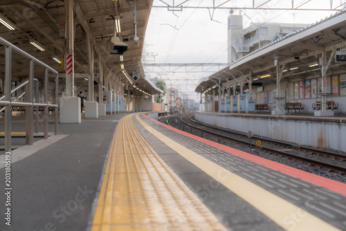 駅のホームの風景