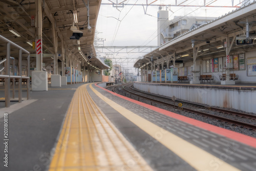 駅のホームの風景