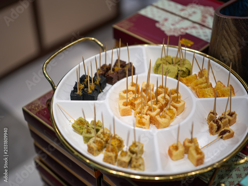 Obraz na plátně Exquisite Assorted Dessert Platter Display